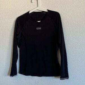 GORE Running Wear Women’s Thermal Inner Layer Black Shirt.